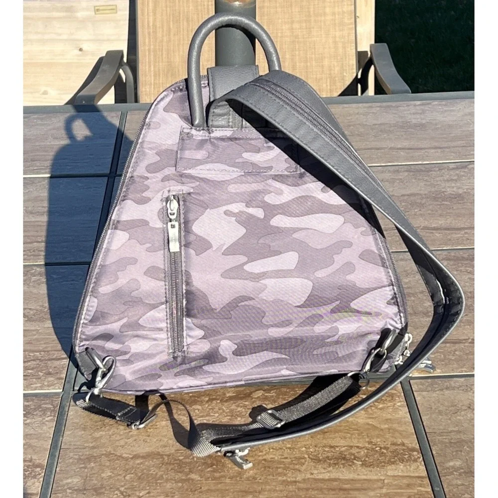 Baggallini Bags Gray Camouflage Nylon MM Metro Sling Backpack NWOT‎